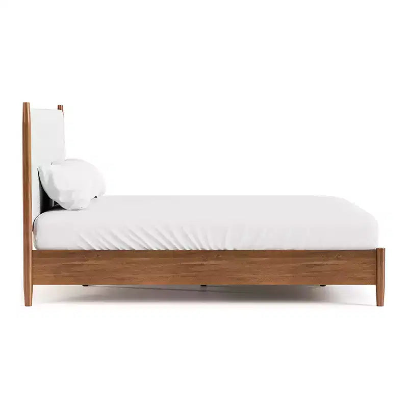 HOMES: Queen Riverstone Letto a piattaforma moderno di metà secolo con testiera Bouclé