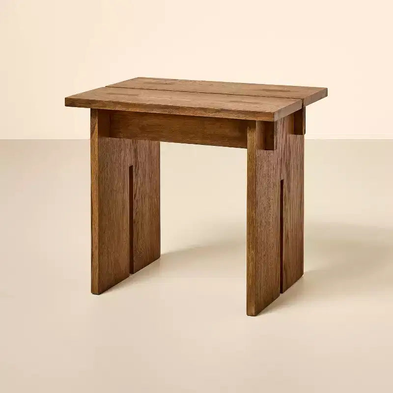 Sgabello o pouf in legno - Rovere anticato - Hearth & Hand™ with Magnolia: Dettaglio stile rustico, Struttura in legno dell'albero della gomma, Altezza 45,72 cm