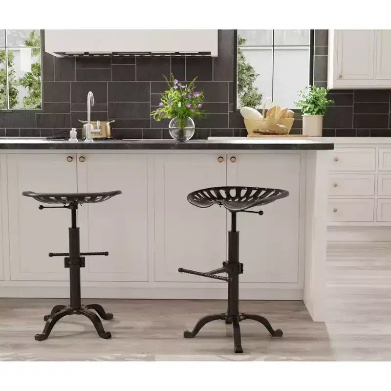 Sgabello da bar Carolina Living Adjustable Tractor Seat ad altezza bancone