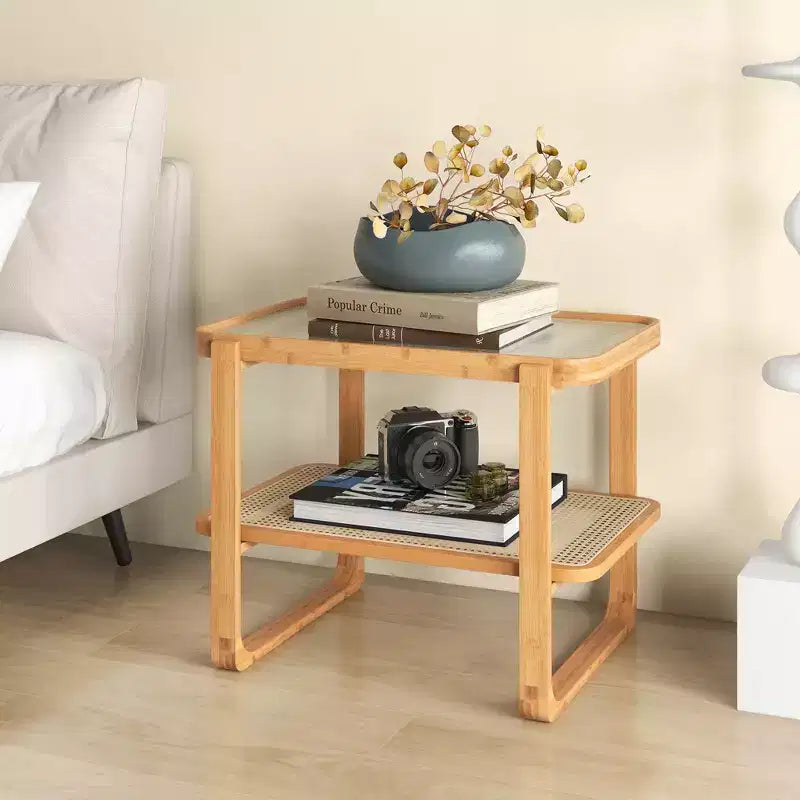 Costway Tavolino da Divano in Bambù con Ripiano in Rattan e Piano in Vetro, Comodino Piccolo