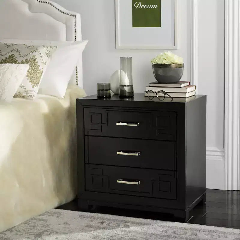 Comodino Raina con 3 cassetti e motivo a chiave greca - FOX6278 - Safavieh Couture