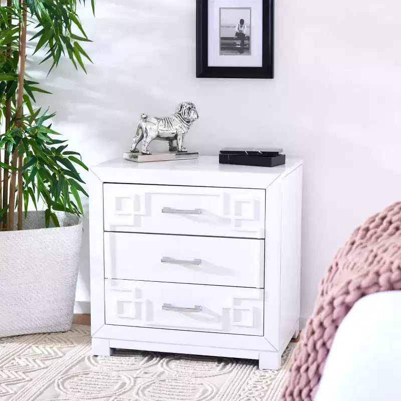 Comodino Raina con 3 cassetti e motivo a chiave greca - FOX6278 - Safavieh Couture