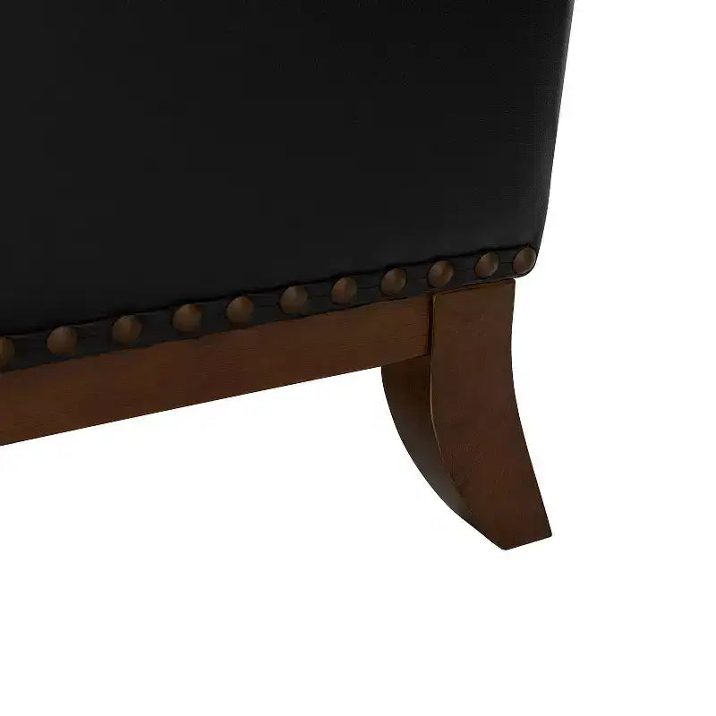 Poltrona Pedro in vera pelle con struttura in legno massello e cuscino seduta sfoderabile|ART OF LIVING DESIGNS