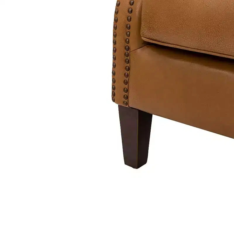 Set di 2 Poltrone Valerius in Vera Pelle con Bordi Borchiati e Gambe in Legno Massello | HULALA HOME