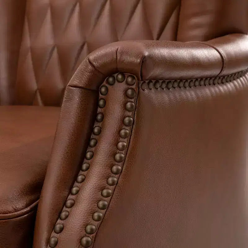 Set di 2 Poltrone Valerius in Vera Pelle con Bordi Borchiati e Gambe in Legno Massello | HULALA HOME