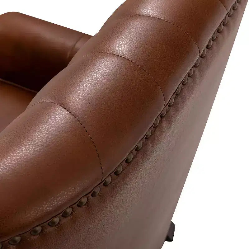 Set di 2 Poltrone Valerius in Vera Pelle con Bordi Borchiati e Gambe in Legno Massello | HULALA HOME
