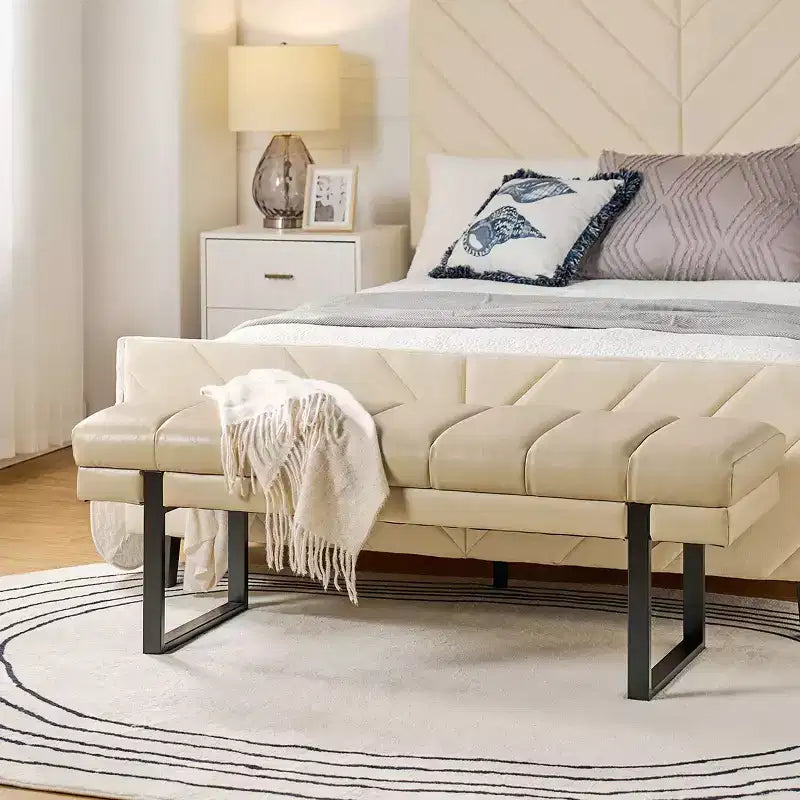 Fritz Panca Imbottita 52,5 W con Design Moderno a Canali Trapuntati e Gambe in Metallo|ART OF LIVING DESIGNS