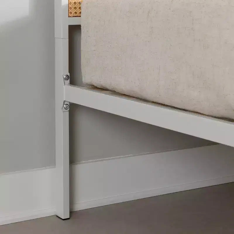 Struttura letto a piattaforma in metallo per bambini Full Bloom con canna naturale - South Shore