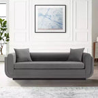 Divano contemporaneo Edmonda rivestito in velluto con cuscini - Manhattan Comfort
