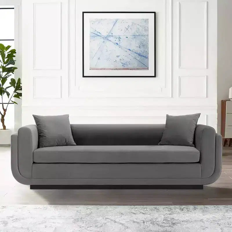 Divano contemporaneo Edmonda rivestito in velluto con cuscini - Manhattan Comfort
