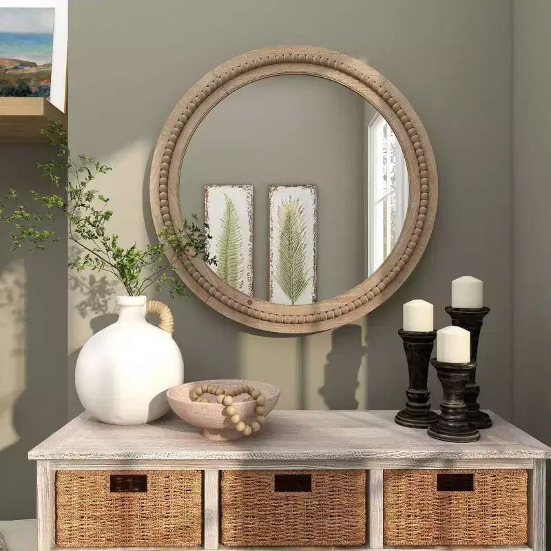 Specchio da parete in legno anticato con dettagli a perline - Olivia & May