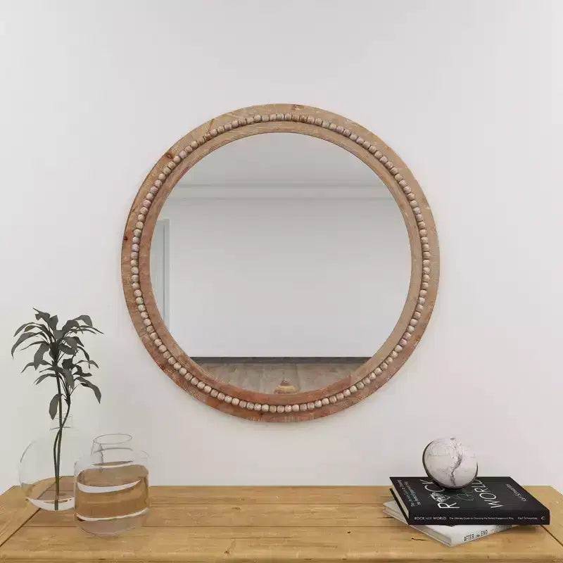 Specchio da parete in legno anticato con dettagli a perline - Olivia & May