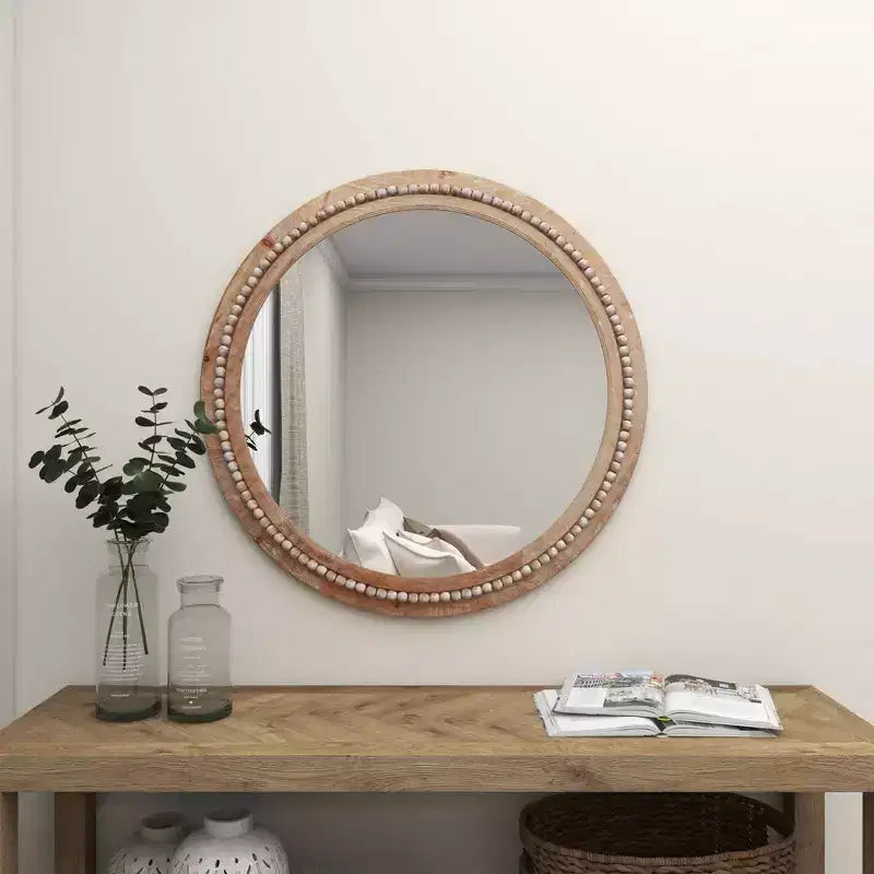 Specchio da parete in legno anticato con dettagli a perline - Olivia & May
