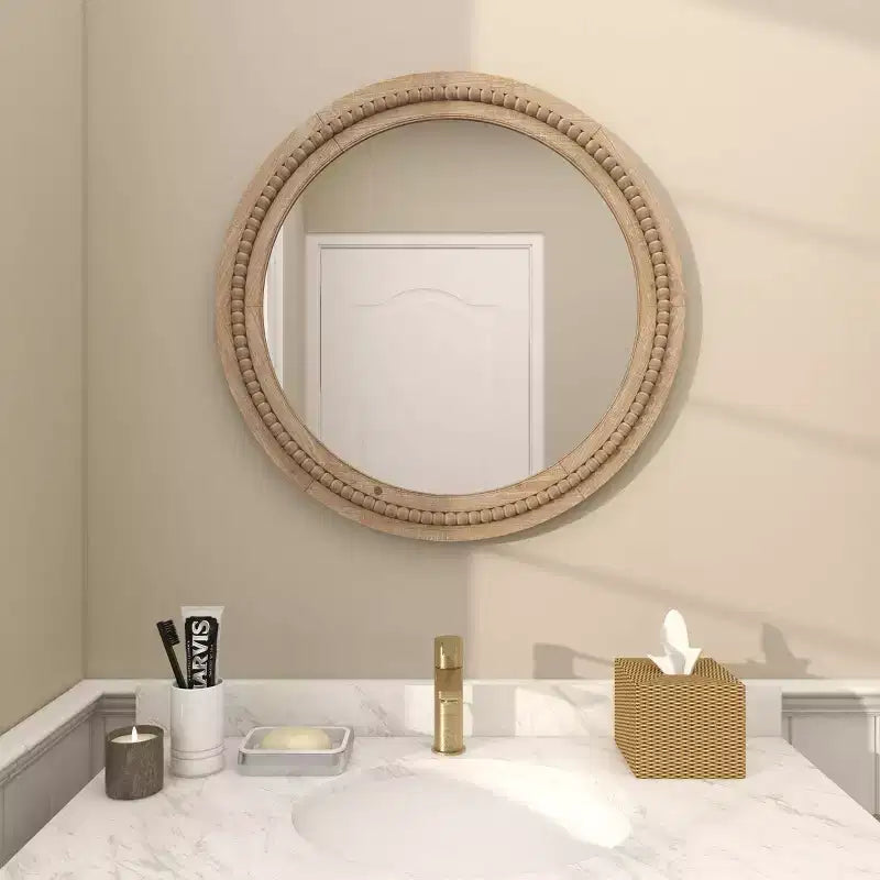 Specchio da parete in legno anticato con dettagli a perline - Olivia & May