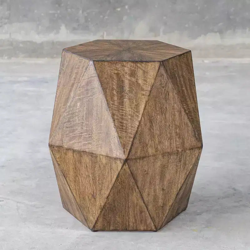 Tavolino d'appoggio geometrico Uttermost Volker, 45,72 cm, in legno lucido color miele