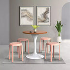 Sgabello da pranzo rotondo impilabile LeisureMod Tresse con parte superiore in vimini, design leggero e durevole per cucina, giardino, balcone, bar, terrazza o patio
