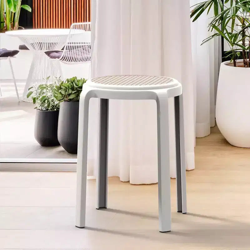 Sgabello da pranzo rotondo impilabile LeisureMod Tresse con parte superiore in vimini, design leggero e durevole per cucina, giardino, balcone, bar, terrazza o patio