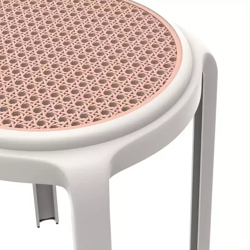 Sgabello da pranzo rotondo impilabile LeisureMod Tresse con parte superiore in vimini, design leggero e durevole per cucina, giardino, balcone, bar, terrazza o patio