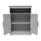 Mobiletto organizer per bagno Emma and Oliver con ripiano regolabile interno, ante con chiusura magnetica e ripiano superiore aperto