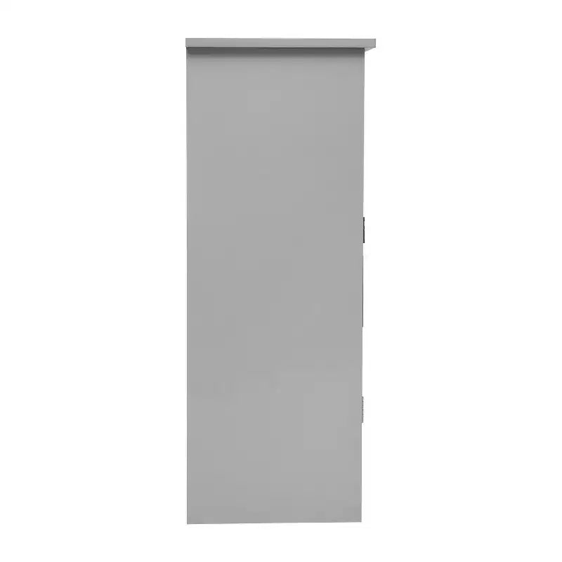 Mobiletto organizer per bagno Emma and Oliver con ripiano regolabile interno, ante con chiusura magnetica e ripiano superiore aperto