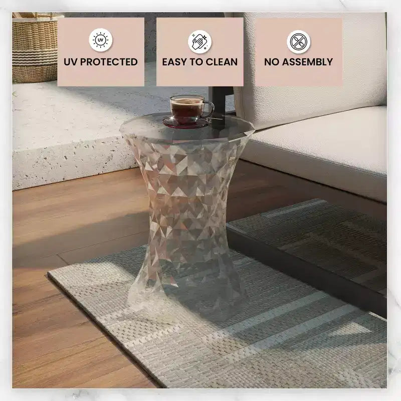 Tavolino accento sfaccettato LeisureMod Clio Hourglass - Tavolino laterale rosso a taglio gemma