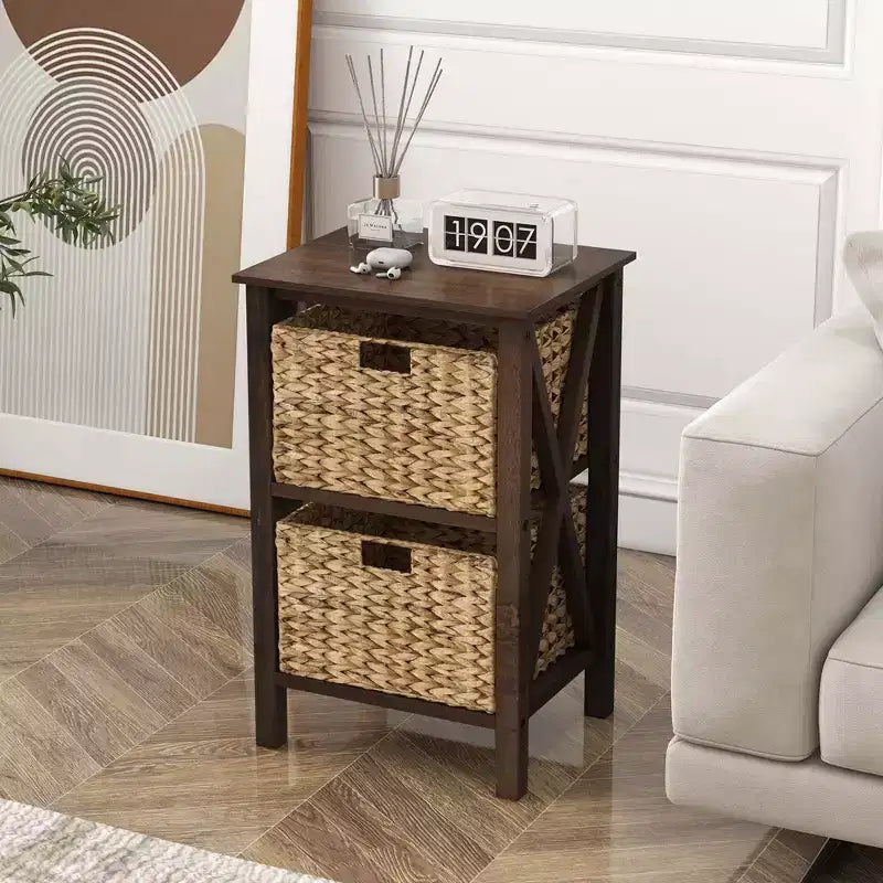Costway 1/2 PZ Comodino a 2 Ripiani con 2 Cesti in Giunco Marino Strutture a X in Legno di Gomma 2 Cassetti