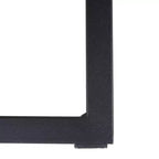 Sgabello da bar moderno in pelle trapuntata LeisureMod Quincy con struttura in metallo nero, sedia da bancone per isola cucina e posti a sedere a bancone