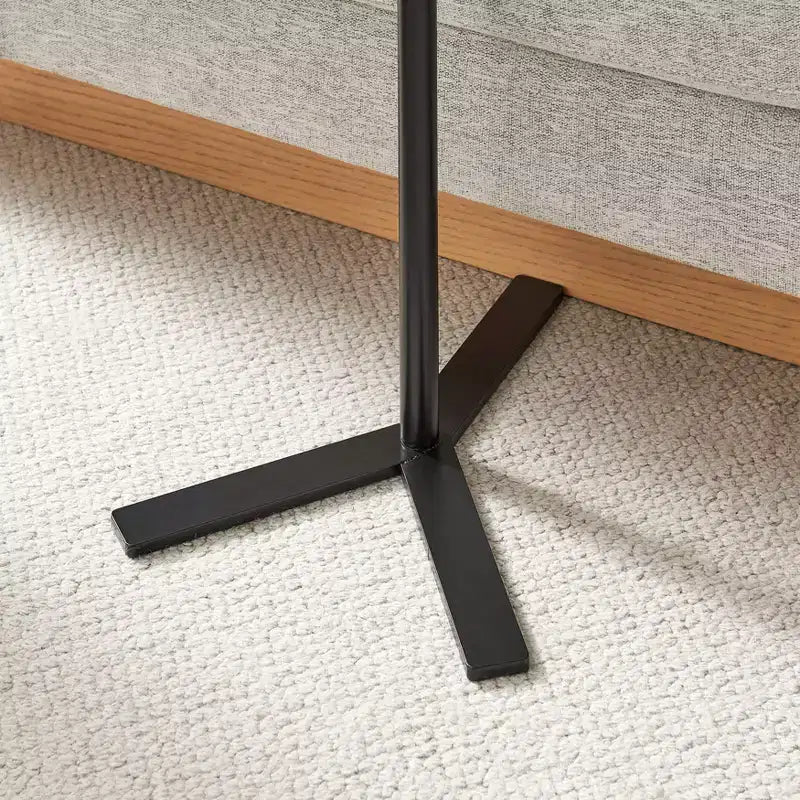 Danya B. 24.25x17.7 Carter Tavolino Laterale Ovale a Goccia Moderno per Divano con Gamba a Piedistallo