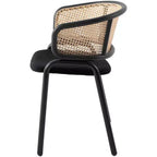 LeisureMod Ervilla Set di 4 Sedie da Pranzo con Schienale in Vimini e Sedile in Pelle, Struttura in Acciaio Nero, per Cucina Interna Moderna, Sala da Pranzo, Posti a Sedere al Tavolo