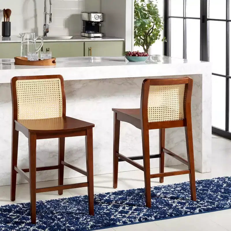 Sgabello da bancone in rattan Benicio (set da 2) - BST1506 - Safavieh