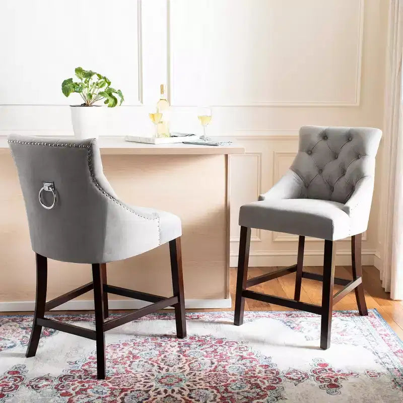 Sgabello da bancone Eleni Tufted Wing Back (set di 2) - BST6305 - Safavieh