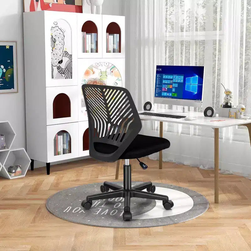 Sedia da scrivania ergonomica per bambini Costway regolabile in altezza con ruote universali Sedia da lavoro Blu/Nero/Grigio/Rosa