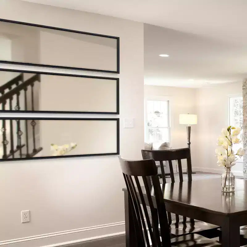 Specchio da parete con cornice Evans 16 x 48 - Kate and Laurel