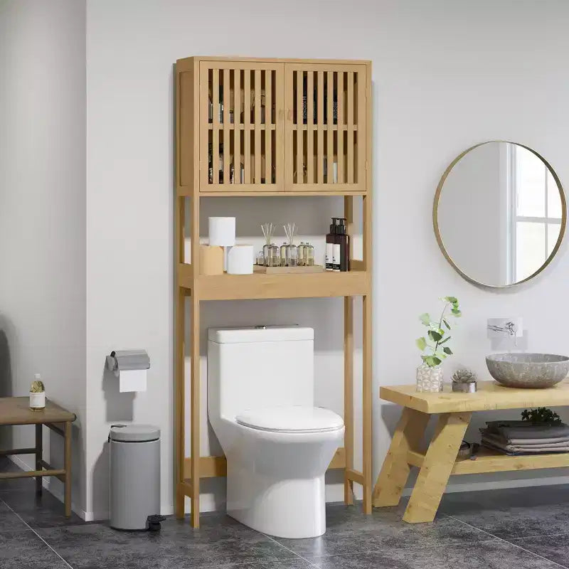 HOMCOM Armadietto da Bagno Salvaspazio Sopra il WC in Bambù, Mobiletto Bagno con Doppie Ante a Persiana, Ripiano Regolabile e Ripiano Aperto, Naturale