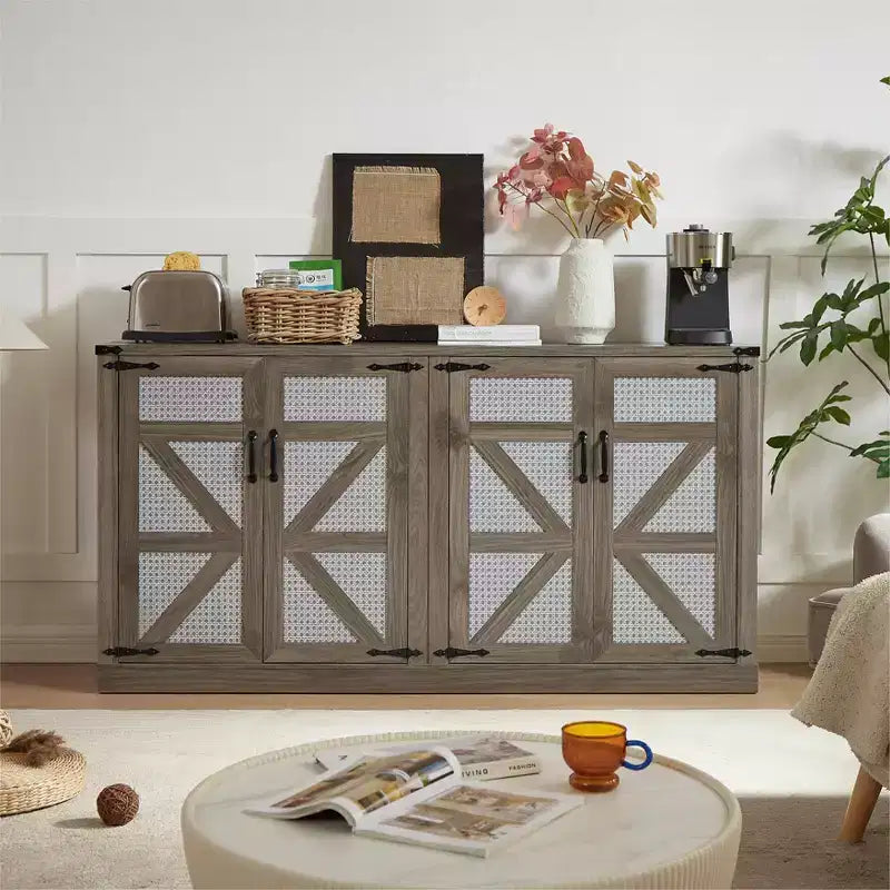 Credenza Rustica Effetto Rattan 34.05H, Mobile Contenitore con Quattro Ante e Ripiani Regolabili, 4Q - ModernLuxe