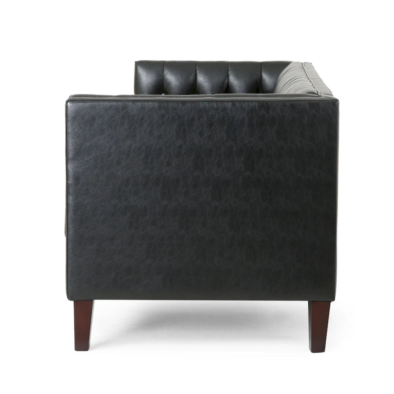 Divano a 3 Posti Contemporaneo in Similpelle con Bottoni Trapuntati e Gambe in Legno di Betulla – Marrone Scuro / Cognac / Midnight, Posti a Sedere: 3