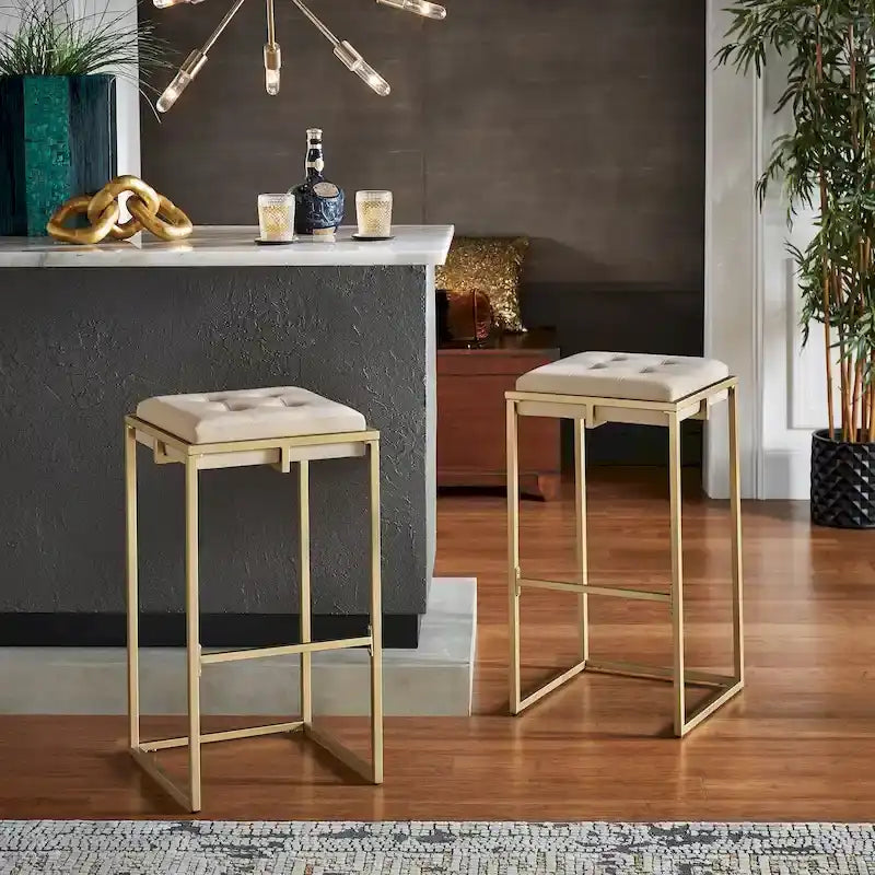 Sgabello da Bar Senza Schienale in Velluto con Bottoni, Base e Poggiapiedi in Metallo Dorato – Beige / Blu / Verde, Altezza Bancone / Bar