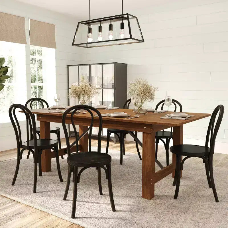 Sedia da pranzo in legno massello Merrick Lane stile Thonet con design impilabile ed eleganti finiture