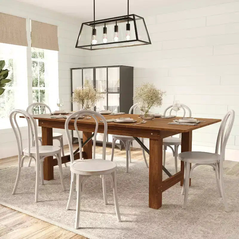 Sedia da pranzo in legno massello Merrick Lane stile Thonet con design impilabile ed eleganti finiture