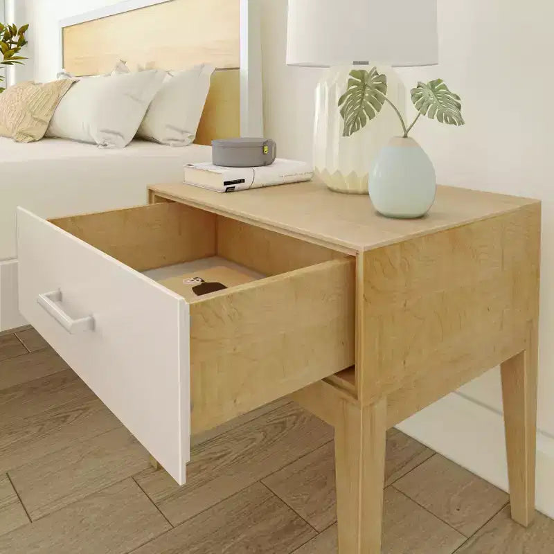 Comodino in legno Duo Plank+Beam con 1 cassetto, tavolino in legno per camera da letto, comodino, bianco/betulla