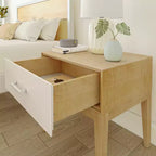 Comodino in legno Duo Plank+Beam con 1 cassetto, tavolino in legno per camera da letto, comodino, bianco/betulla