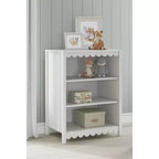 Signature Design by Ashley Hallityn Libreria a 3 ripiani con 2 mensole regolabili, Bianca