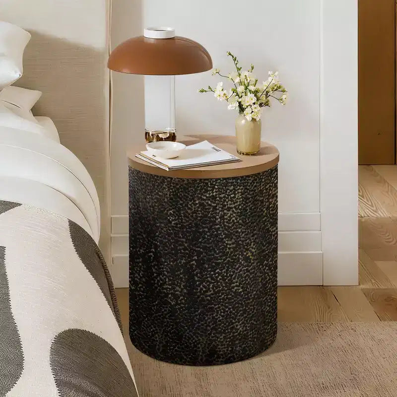 LuxenHome 20,3 Tavolino rotondo, Tavolino in ferro con ripiano in legno, Martellato nero e oro, Piccolo tavolino per soggiorno, camera da letto, divano Multicolore