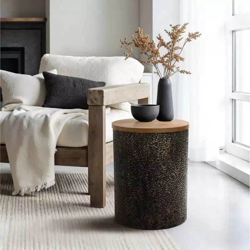 LuxenHome 20,3 Tavolino rotondo, Tavolino in ferro con ripiano in legno, Martellato nero e oro, Piccolo tavolino per soggiorno, camera da letto, divano Multicolore