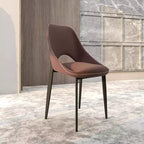 LeisureMod Amalfi Collection Sedie da Pranzo Imbottite Set da 2 Design Curvo con Schienale Aperto e Gambe in Ferro Verniciato a Polvere per Cucina e Sala da Pranzo