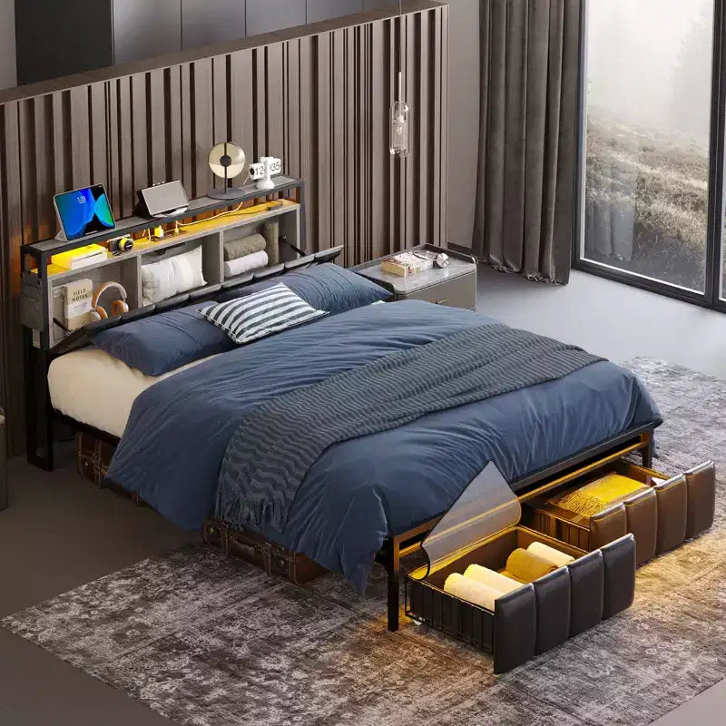 Base letto Bestier Full con testiera portaoggetti nascosta e doppia luce LED, letto in pelle PU nera con 2 cassetti, 2 ripiani con stazione di ricarica