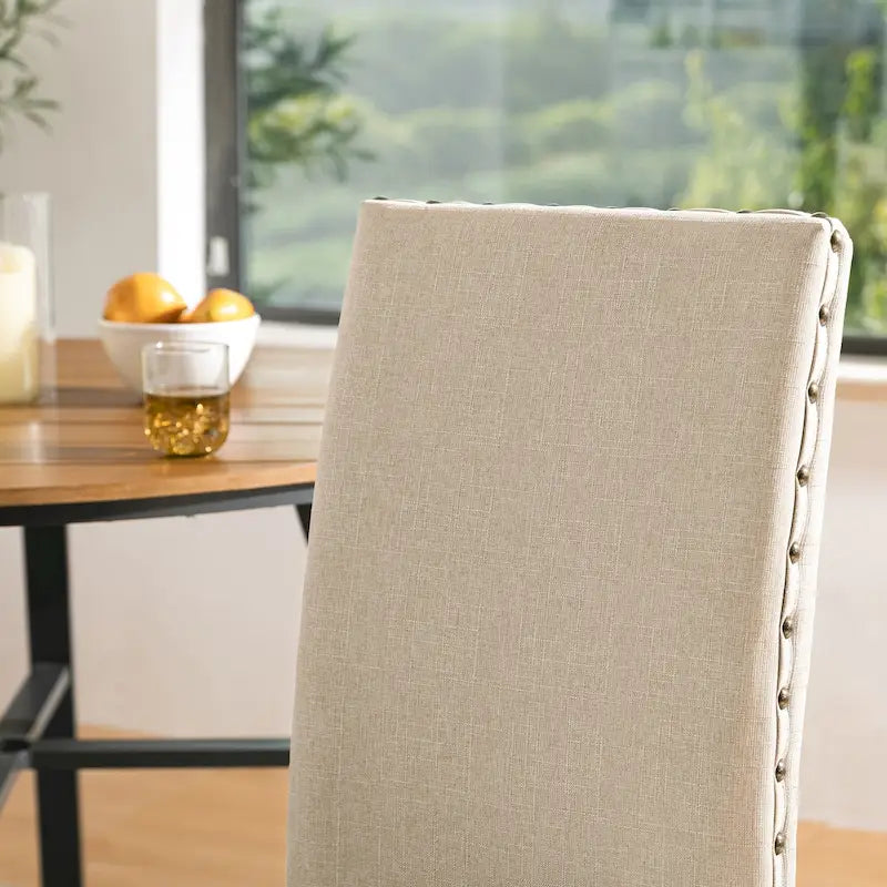 Sedie da pranzo con schienale alto in tessuto di lino e borchie decorative – Grigio / Bianco Crema / Marrone Chiaro