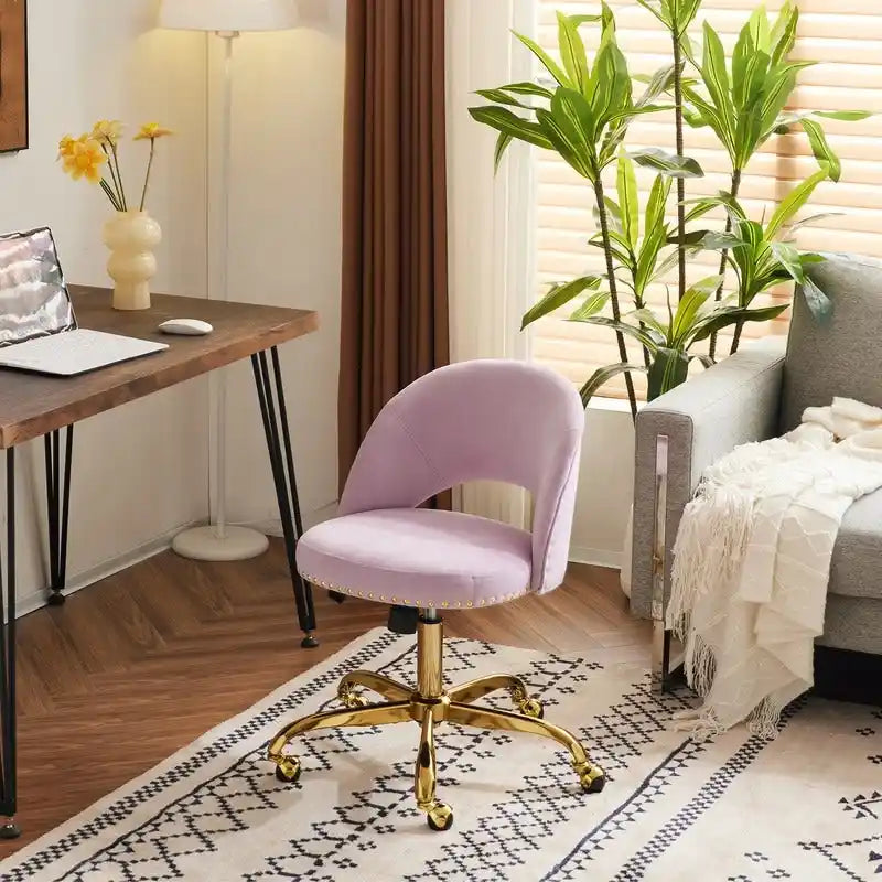 Sedia da Ufficio Girevole in Velluto con Schienale Aperto, Braccioli Inclinati e Base Dorata a 5 Ruote – Verde / Viola Chiaro / Rosa / Verde Menta / Nero / Blu / Grigio / Bianco / Bianco Teddy, Singola
