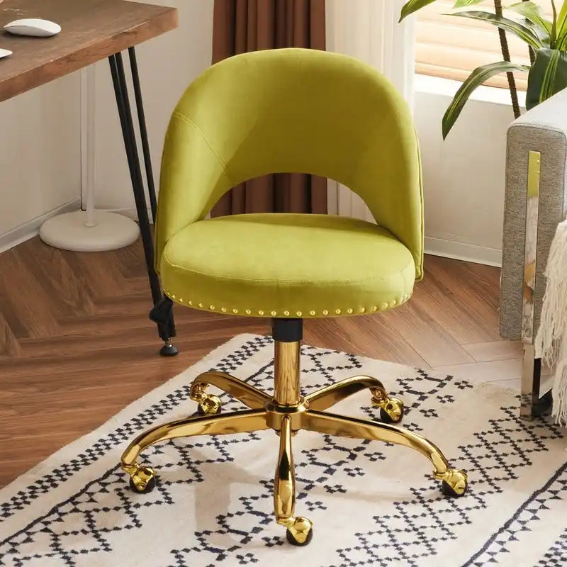 Sedia da Ufficio Girevole in Velluto con Schienale Aperto, Braccioli Inclinati e Base Dorata a 5 Ruote – Verde / Viola Chiaro / Rosa / Verde Menta / Nero / Blu / Grigio / Bianco / Bianco Teddy, Singola