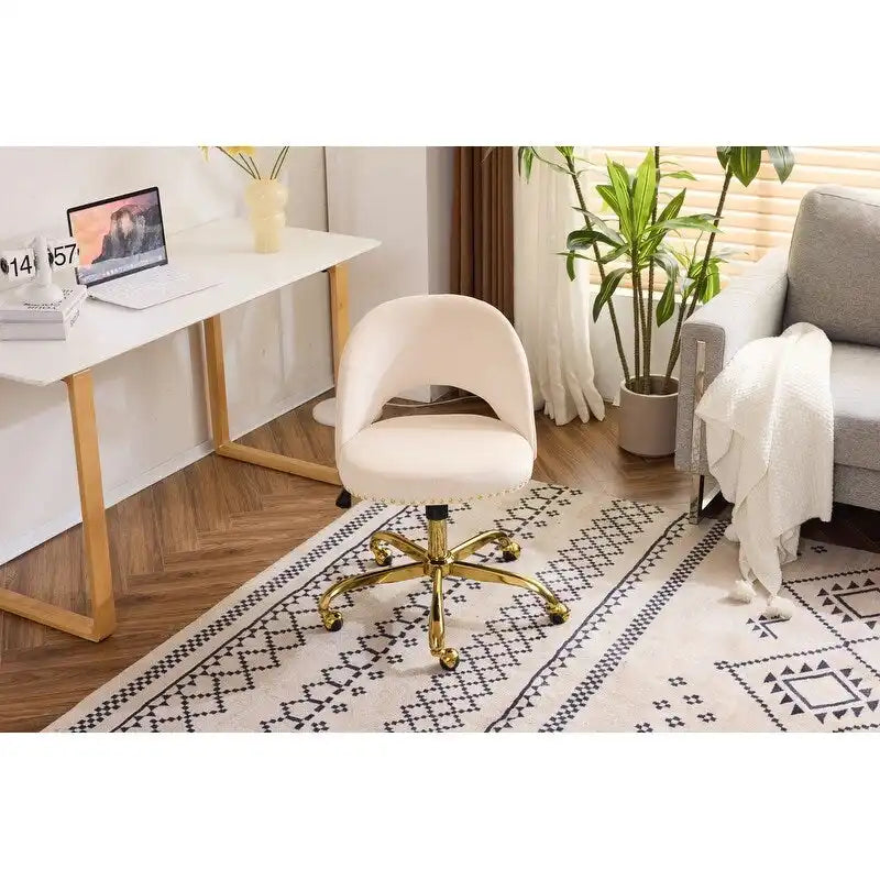Sedia da Ufficio Girevole in Velluto con Schienale Aperto, Braccioli Inclinati e Base Dorata a 5 Ruote – Verde / Viola Chiaro / Rosa / Verde Menta / Nero / Blu / Grigio / Bianco / Bianco Teddy, Singola